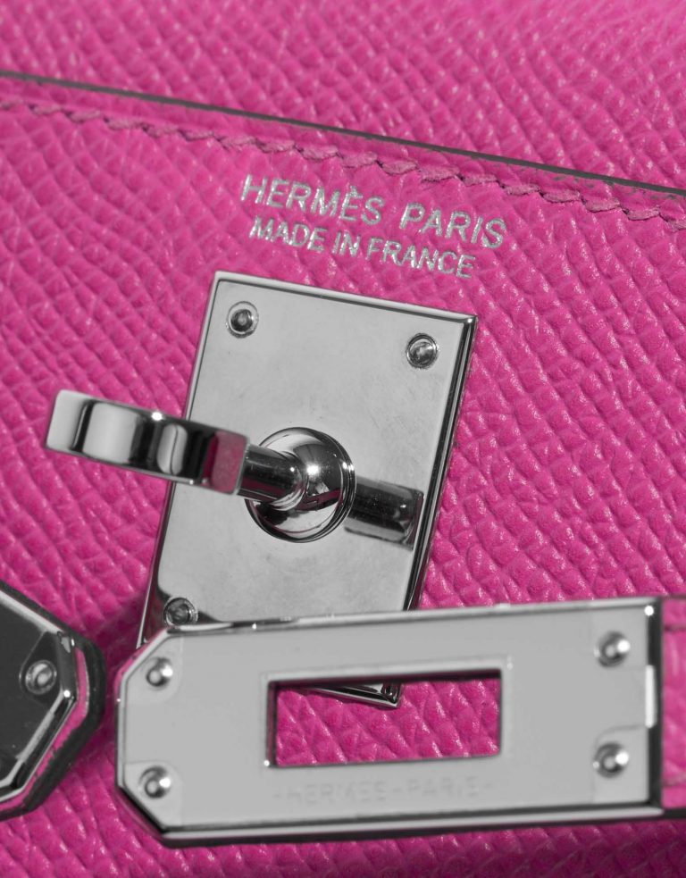 Pre-owned Hermès bag Kelly Mini Epsom Magnolia Pink Logo | Sell your designer bag on Saclab.com