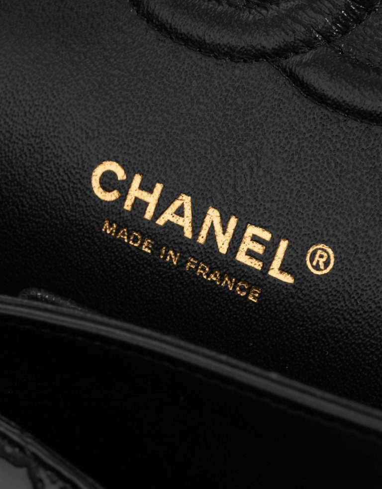 Pre-owned Chanel bag Timeless Medium Patent Leather Black Black Logo | Sell your designer bag on Saclab.com