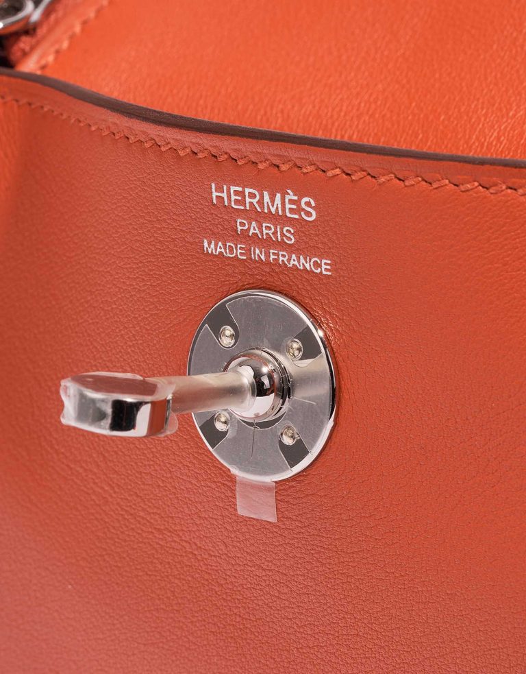 Pre-owned Hermès bag Lindy 20 Mini Swift Terre Battue / Capucine Orange Logo | Sell your designer bag on Saclab.com