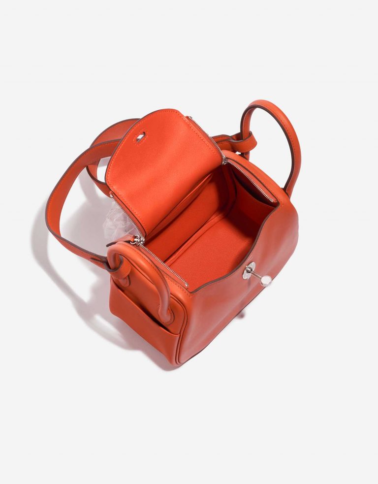 Pre-owned Hermès bag Lindy 20 Mini Swift Terre Battue / Capucine Orange Inside | Sell your designer bag on Saclab.com