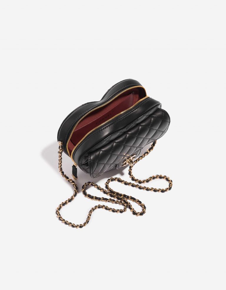 Pre-owned Chanel bag TimelessHeart Medium Black Inside | Sell your designer bag on Saclab.com