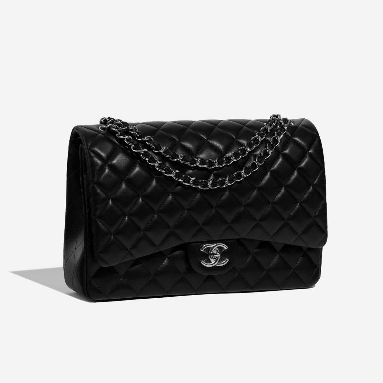 Pre-owned Chanel bag Timeless Maxi Black Side Front | Sell your designer bag on Saclab.com