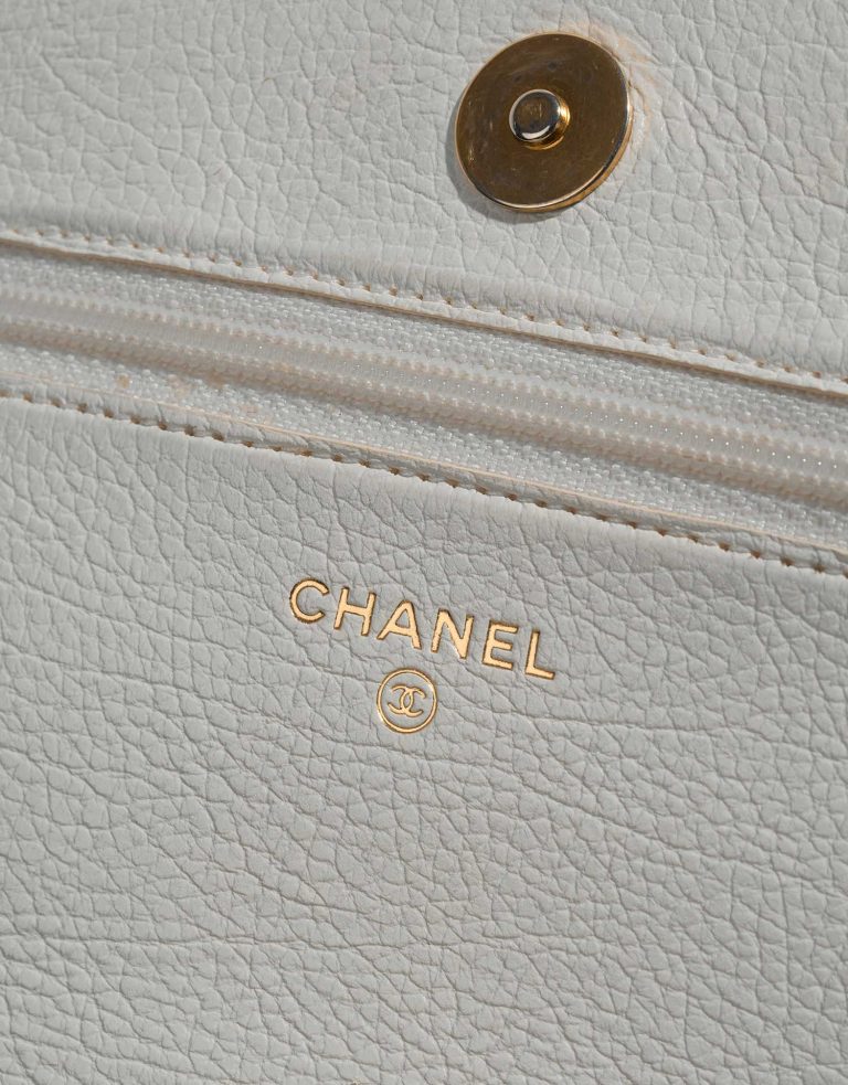 Chanel 19 WOC WhiteBlack Logo  | Sell your designer bag on Saclab.com