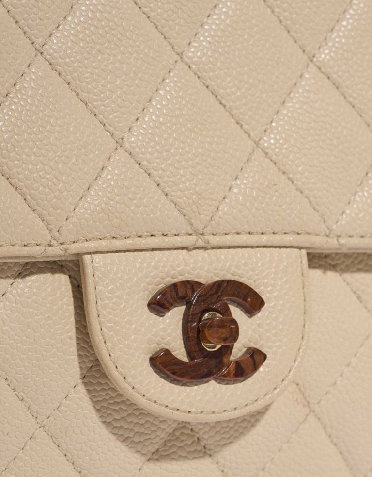 Chanel Timeless Jumbo Beige Closing System  | Sell your designer bag on Saclab.com