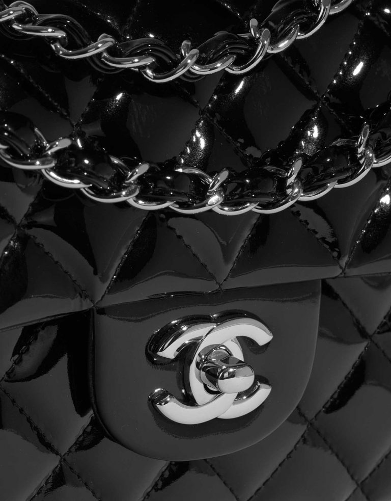 Chanel Timeless Medium Black Closing System  | Sell your designer bag on Saclab.com