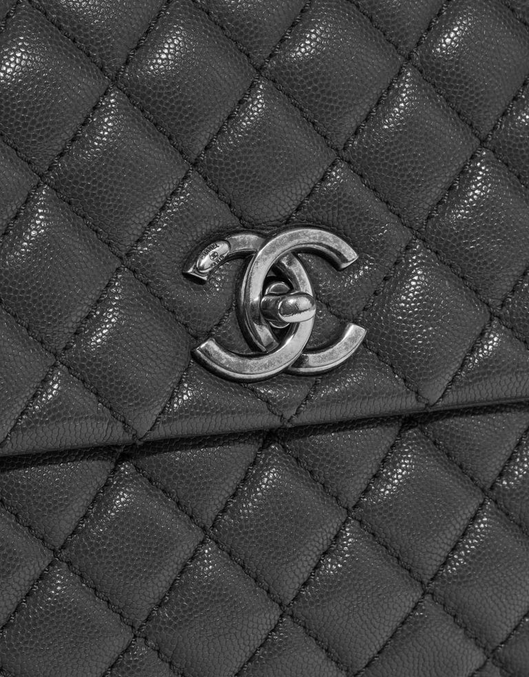 Chanel TimelessHandle Large Grey Closing System  | Sell your designer bag on Saclab.com