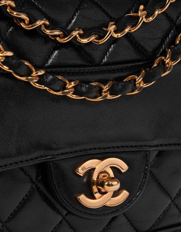 Chanel Timeless Small Black Closing System  | Sell your designer bag on Saclab.com