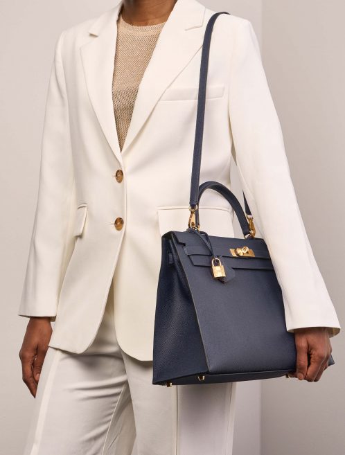 Hermès Kelly 35 BleuSaphir-Geranium Front  | Sell your designer bag on Saclab.com