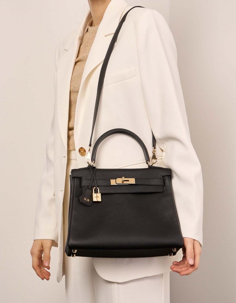Hermès Kelly 28 Black-Trench Sizes Worn | Sell your designer bag on Saclab.com
