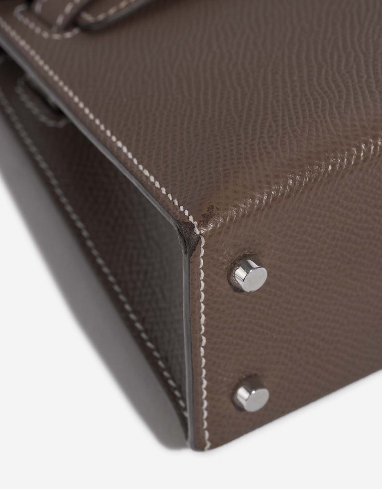Hermès Kelly Mini Etoupe signs of wear | Sell your designer bag on Saclab.com