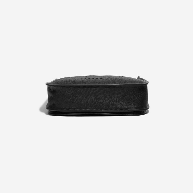 Hermès Evelyne 29 Black Bottom  | Sell your designer bag on Saclab.com