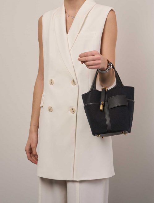 Hermès PicotinCargo 18 Black Sizes Worn | Sell your designer bag on Saclab.com