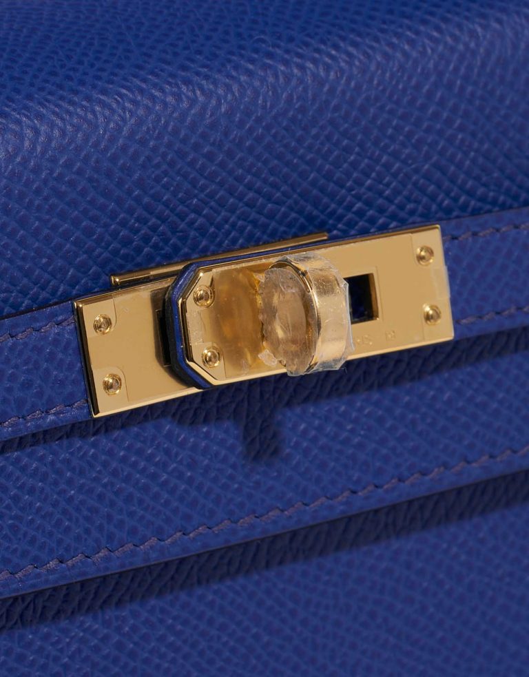 Hermès Kelly 25 BleuRoyal Closing System  | Sell your designer bag on Saclab.com
