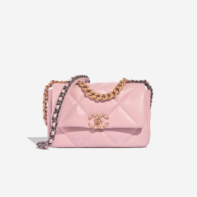 Chanel 19 FlapBag LightRose Front  | Sell your designer bag on Saclab.com