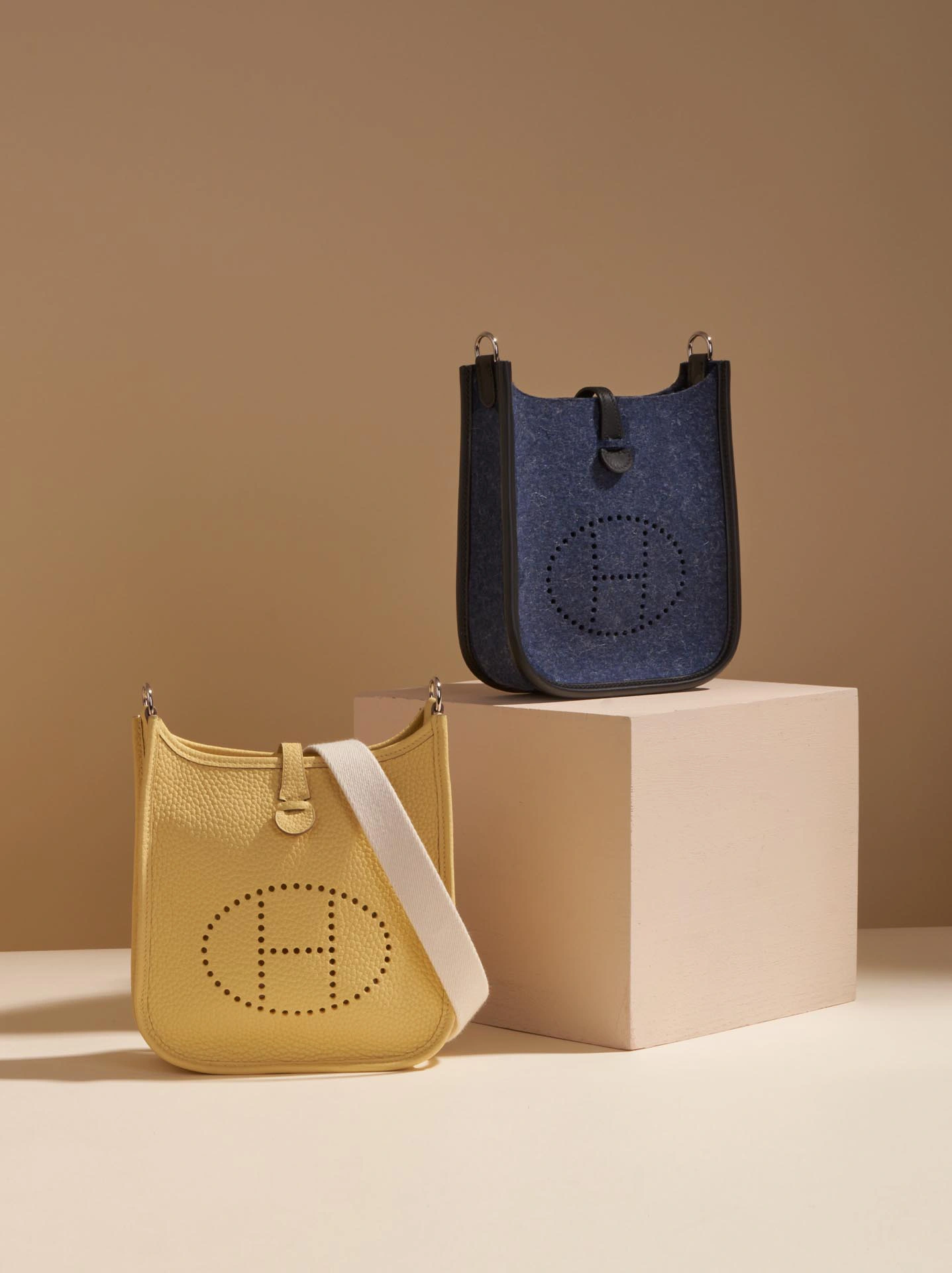 The Hermès Evelyne: All About the Iconic Bag | SACLÀB