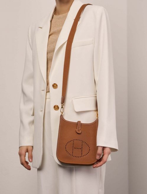 Hermès Evelyne 16 Gold Sizes Worn | Sell your designer bag on Saclab.com