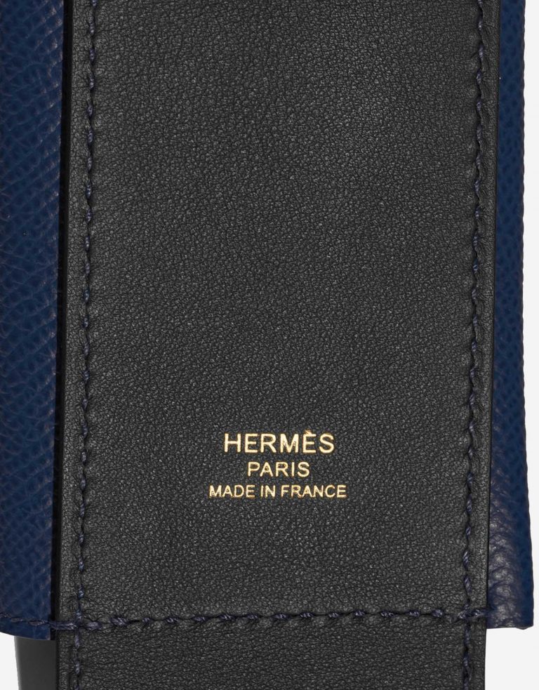 Hermès KellyPocketStrap Caban-BleuSaphir Logo  | Sell your designer bag on Saclab.com