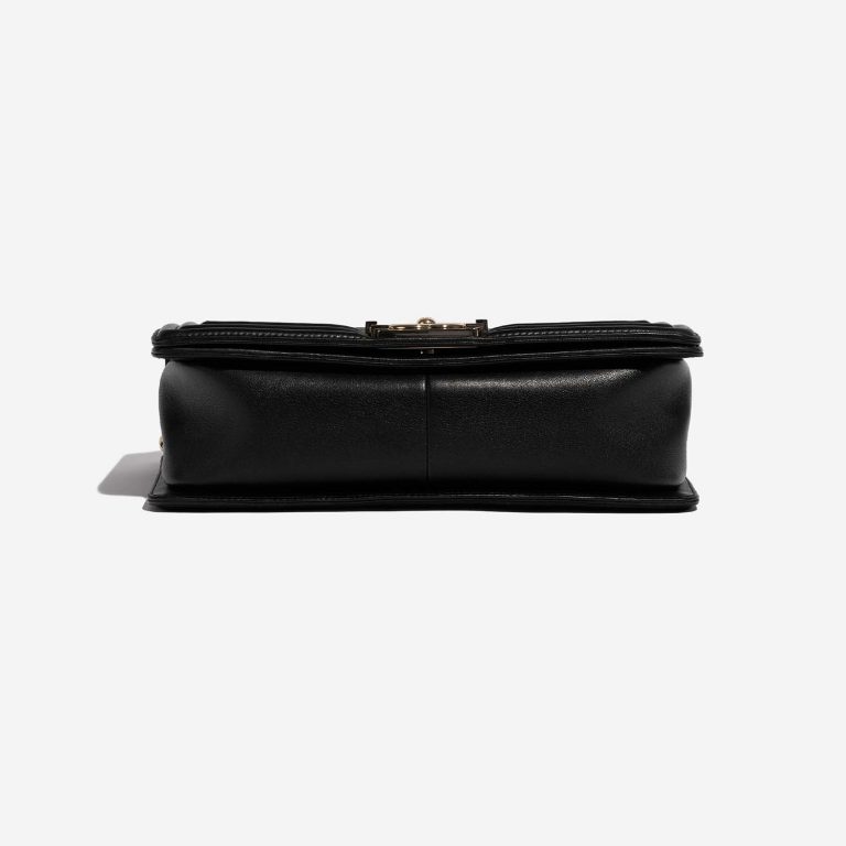 Chanel Boy OldMedium Black 8BTM S | Sell your designer bag on Saclab.com