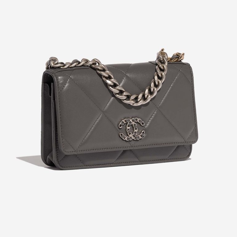Chanel 19 WOC Grey 6SF S | Sell your designer bag on Saclab.com