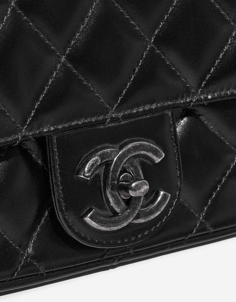 Chanel Timeless Medium Black Closing System  | Sell your designer bag on Saclab.com