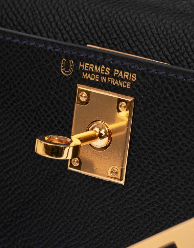 Pre-owned Hermès bag Kelly HSS Mini Epsom Black / Blue Indigo Black Logo | Sell your designer bag on Saclab.com