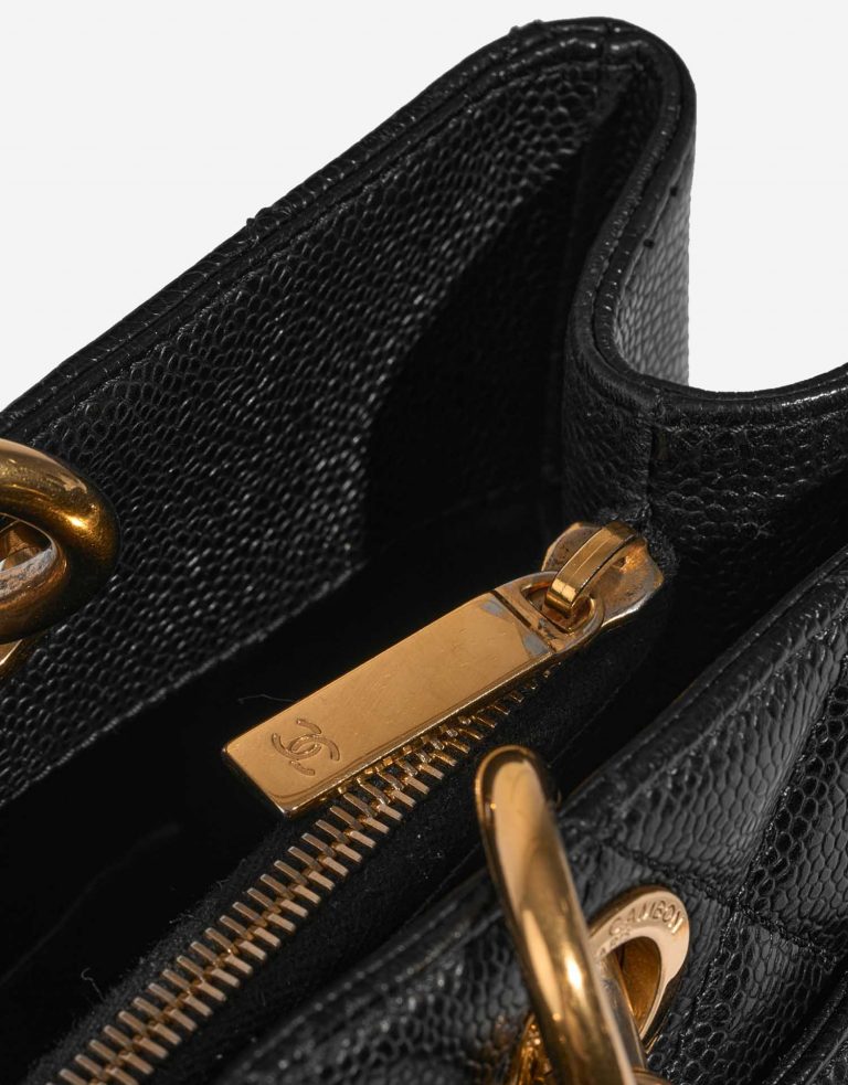 Chanel ShoppingTote Grand Black Closing System  | Sell your designer bag on Saclab.com