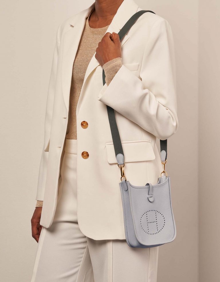 Hermès Evelyne 16 PaleBlue 1M | Sell your designer bag on Saclab.com
