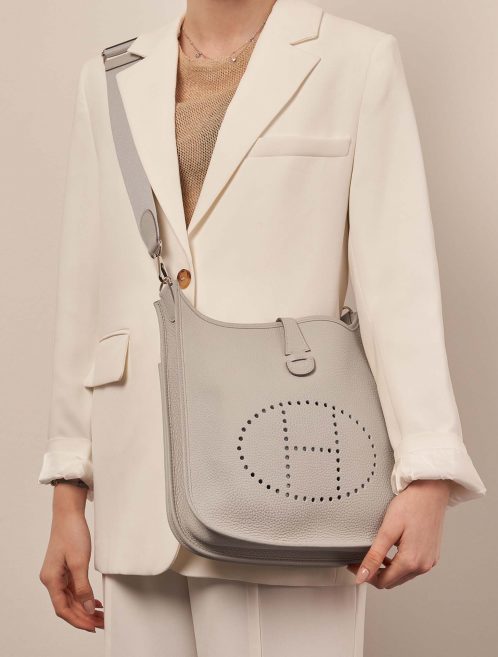 Hermès Evelyne 29 Beton 1M | Sell your designer bag on Saclab.com