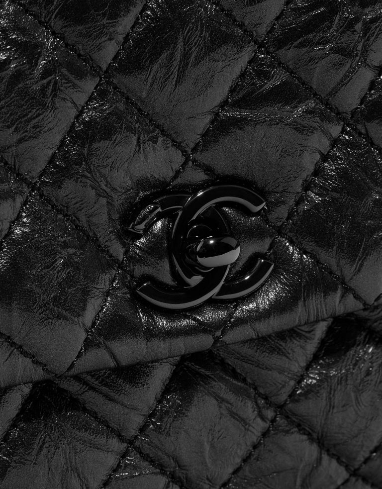 Chanel TimelessHandle Small Black Closing System  | Sell your designer bag on Saclab.com