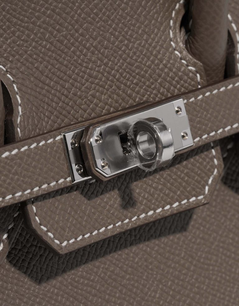 Hermès Birkin 25 Etoupe Closing System  | Sell your designer bag on Saclab.com