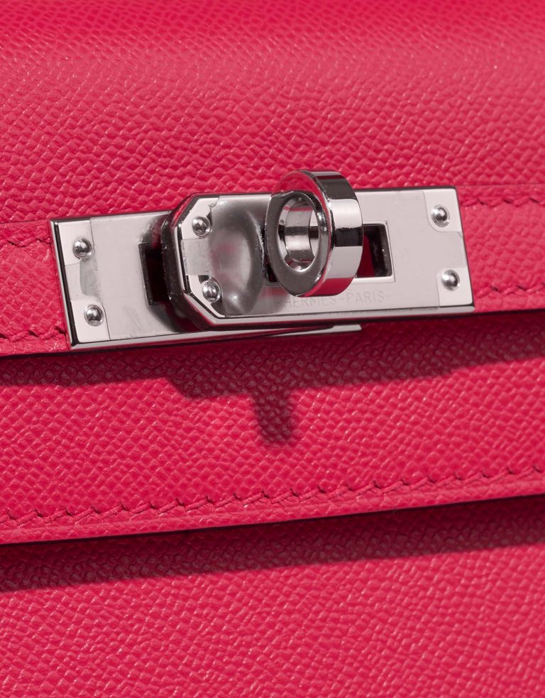Hermès Kelly 25 RoseExtreme-RougePiment Closing System  | Sell your designer bag on Saclab.com