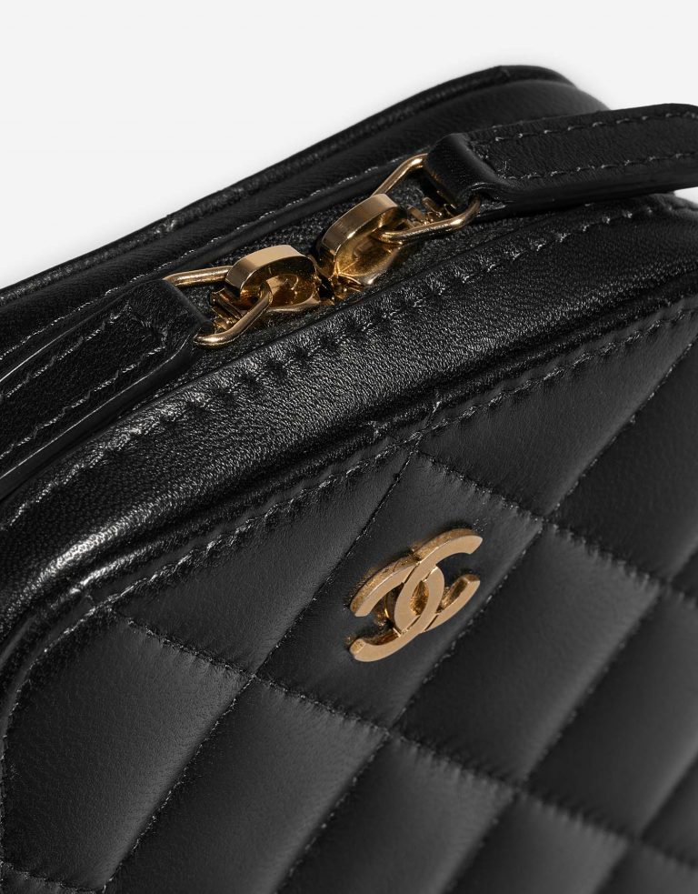 Chanel TimelessClutchWithChain Black Closing System  | Sell your designer bag on Saclab.com