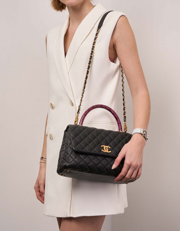 Chanel TimelessHandle Medium Black-Pink Sizes Worn | Sell your designer bag on Saclab.com