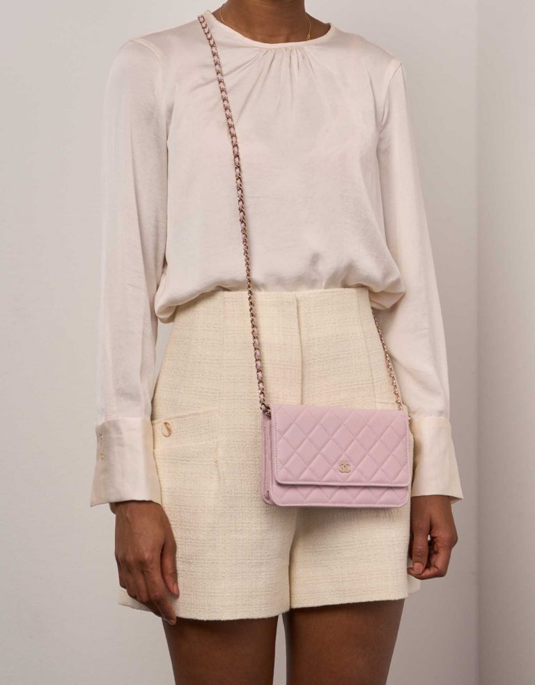 Pre-owned Chanel bag Timeless Wallet On Chain Caviar Light Pink Rose | Sell your designer bag on Saclab.com