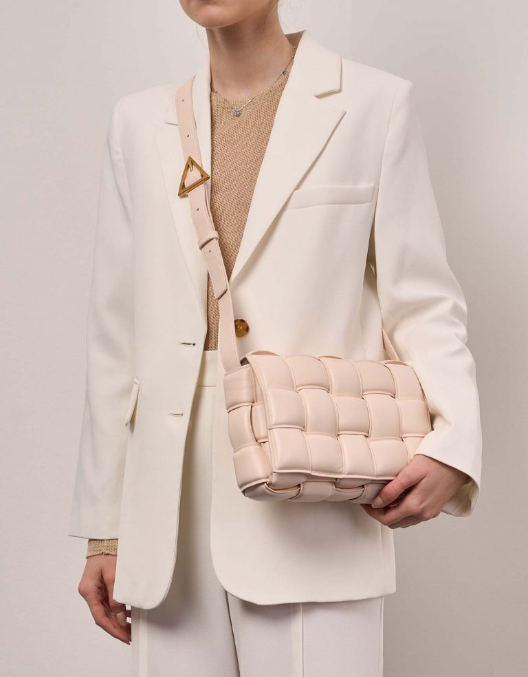 BottegaVeneta Cassette OneSize Peach Sizes Worn | Sell your designer bag on Saclab.com