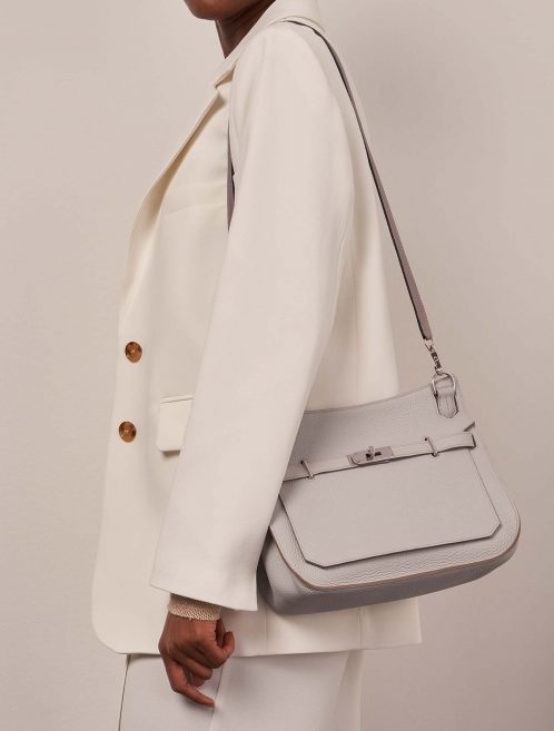 Hermès Jypsiere 28 GrisPerle-GrisTourterelle 1M | Sell your designer bag on Saclab.com