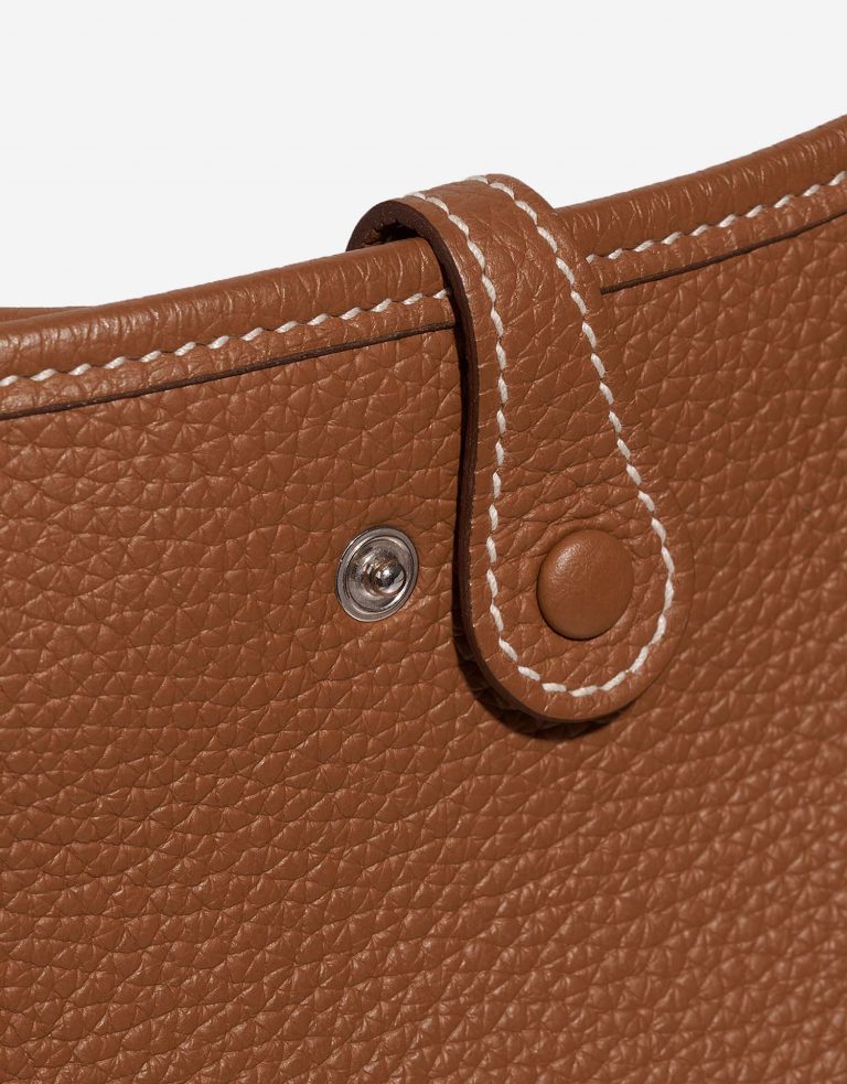 Hermès Evelyne 16 Gold Closing System  | Sell your designer bag on Saclab.com