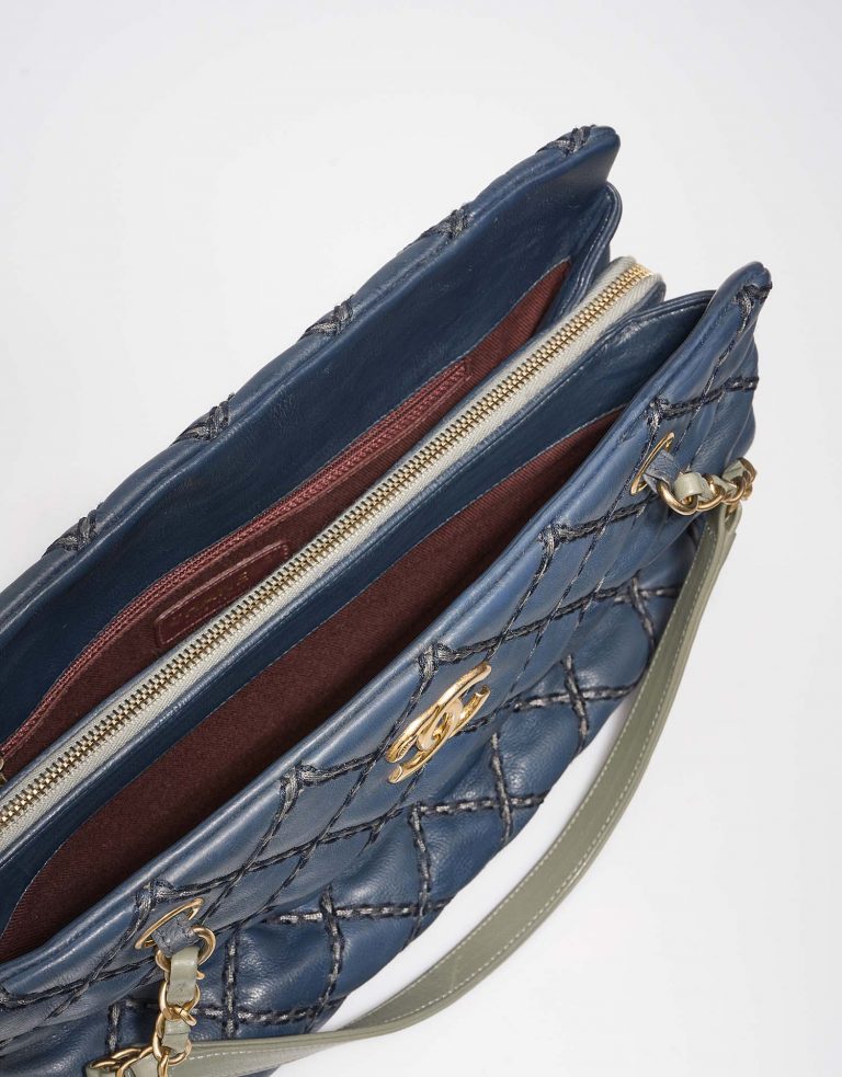 Chanel Shopping Tote Navy Inside  | Sell your designer bag on Saclab.com