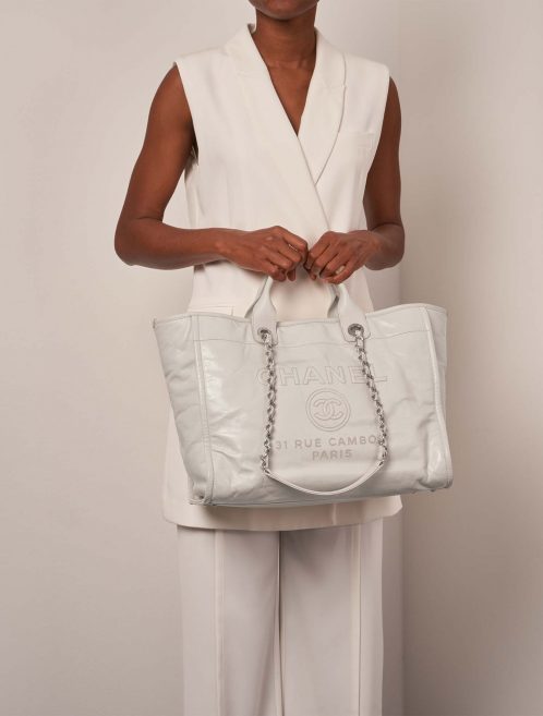 Chanel Deauville Medium White Sizes Worn | Sell your designer bag on Saclab.com