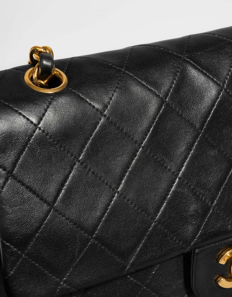 Chanel Timeless Medium Black signs of wear| Sell your designer bag on Saclab.com