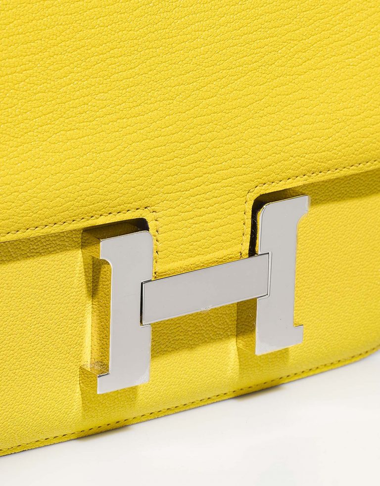 Hermès Constance 18 JauneCitreon Closing System  | Sell your designer bag on Saclab.com