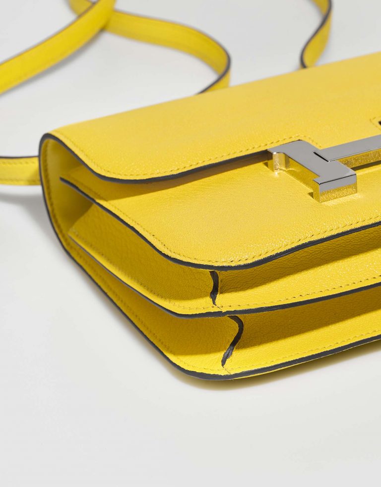 Hermès Constance 18 JauneCitreon signs of wear | Sell your designer bag on Saclab.com