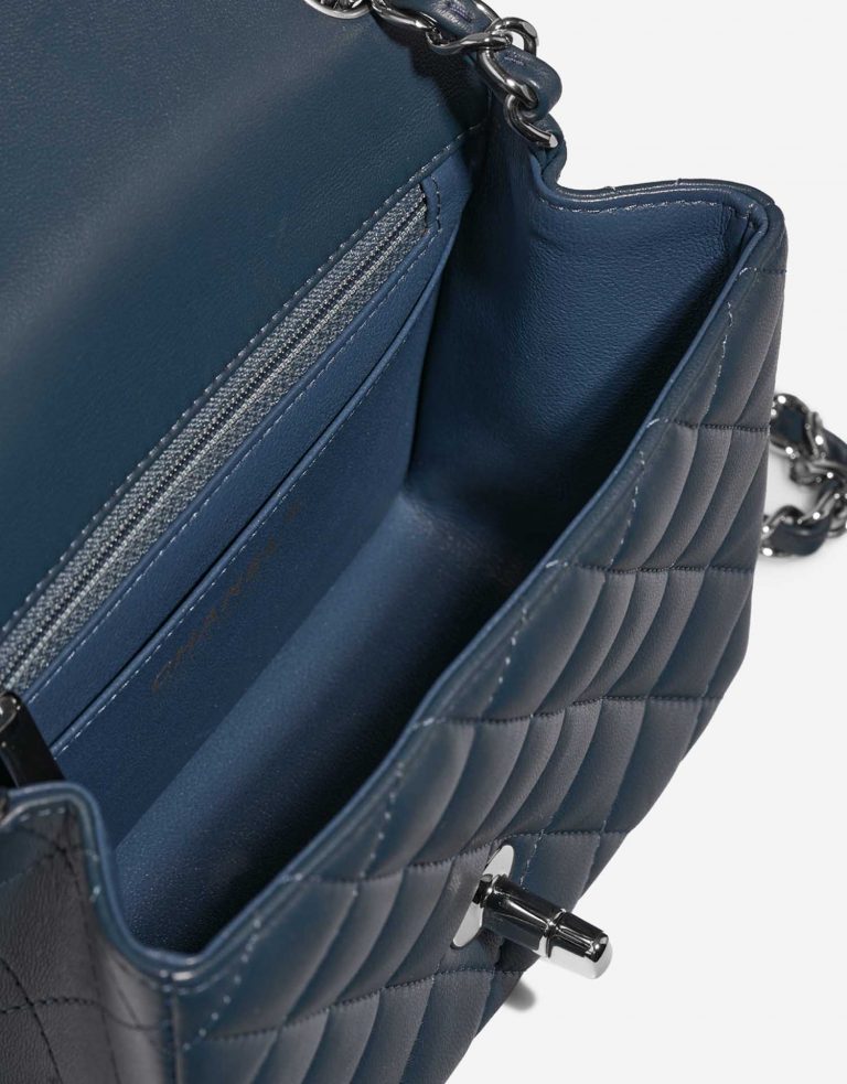Chanel Timeless MiniSquare Navy Inside  | Sell your designer bag on Saclab.com
