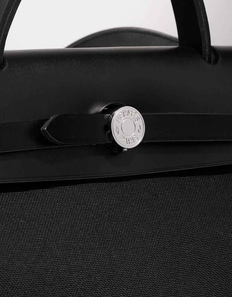 Hermès Herbag 31 Black Closing System  | Sell your designer bag on Saclab.com