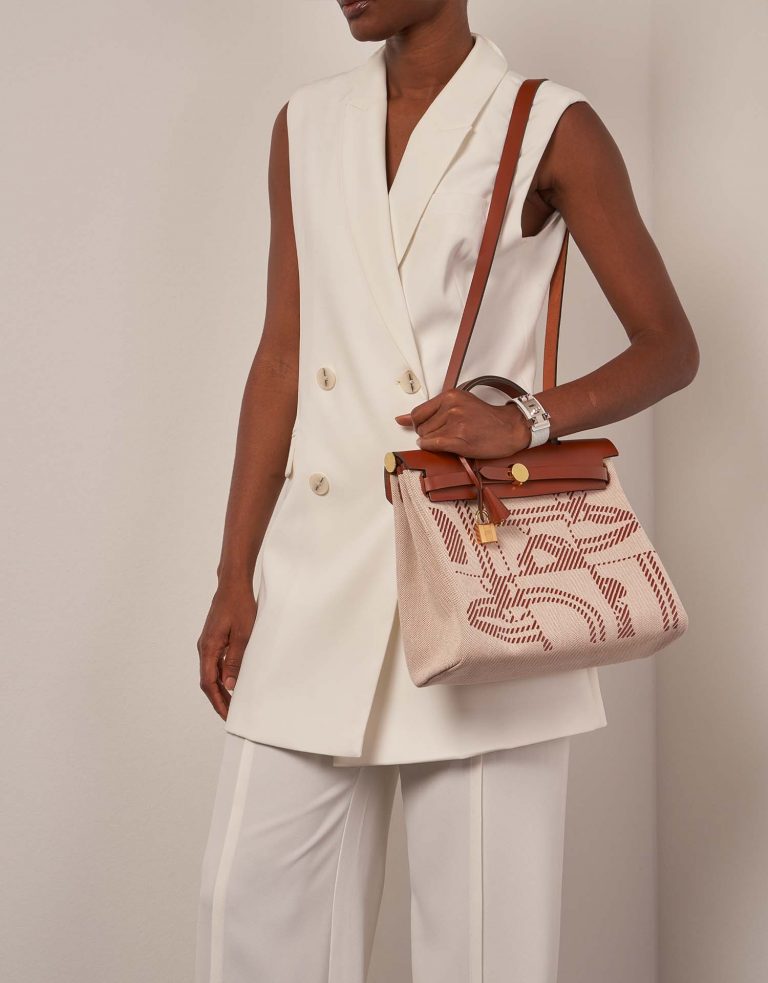 Hermès Herbag 31 Cuivre-Ecru-Beige Sizes Worn | Sell your designer bag on Saclab.com