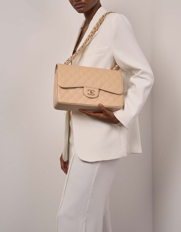 Chanel Timeless Jumbo Beige Sizes Worn | Sell your designer bag on Saclab.com