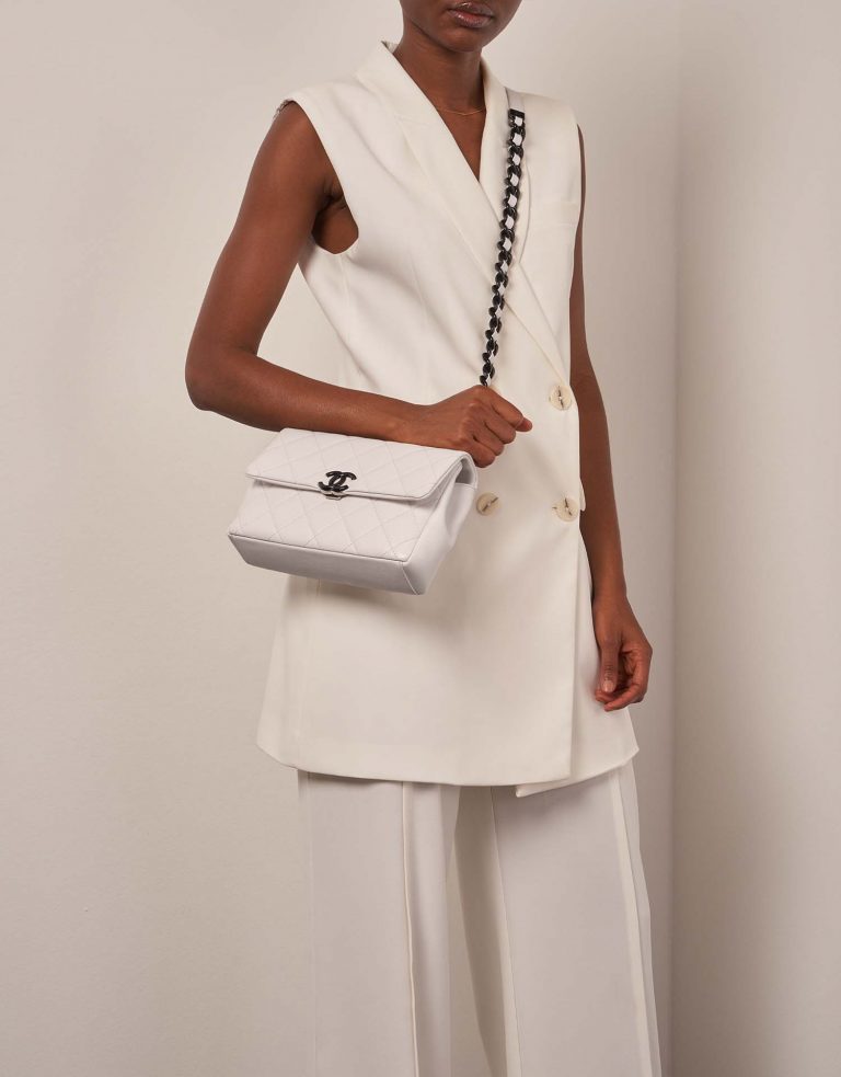 Chanel Timeless Medium White Sizes Worn | Sell your designer bag on Saclab.com