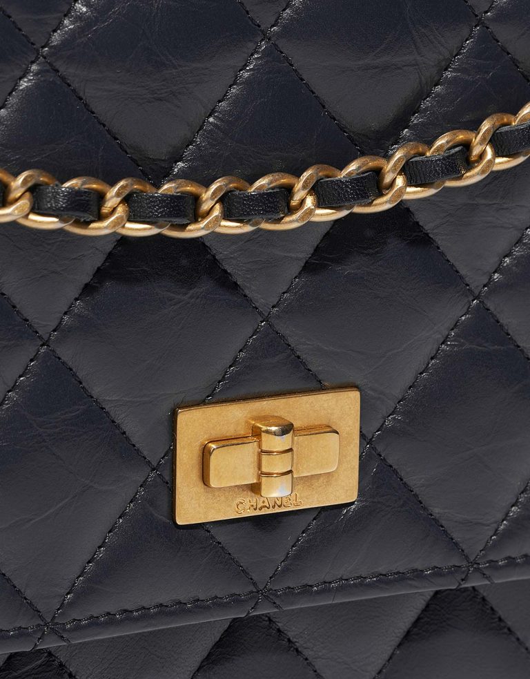 Pre-owned Chanel bag 2.55 Reissue Wallet On Chain Aged Calf Dark Blue Blue | Sell your designer bag on Saclab.com
