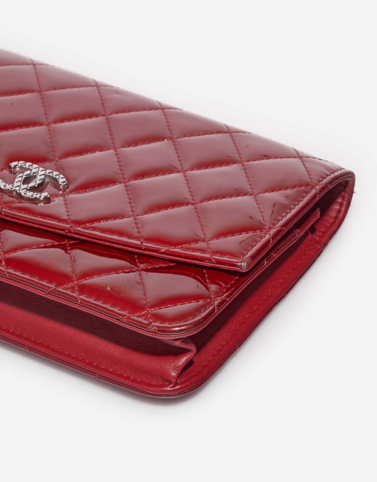 Chanel Timeless WalletOnChain Red signs of wear| Sell your designer bag on Saclab.com