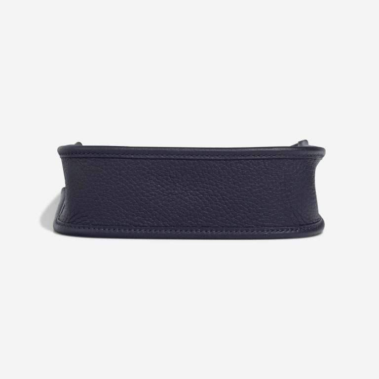Hermès Evelyne 16 BleuNuit Bottom  | Sell your designer bag on Saclab.com